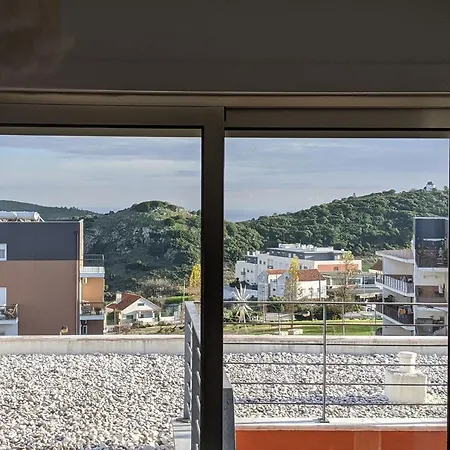 Lovelystay - 3bdr W/terrace