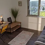 Lovelystay - 3bdr W/terrace * 세심브라