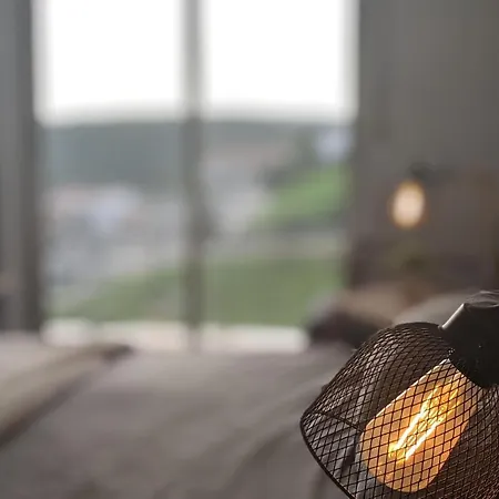 Apartmán Lovelystay - 3bdr W/terrace *