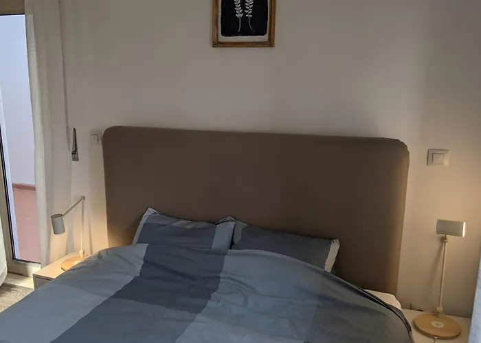 Lovelystay - 3bdr W/terrace דירה *